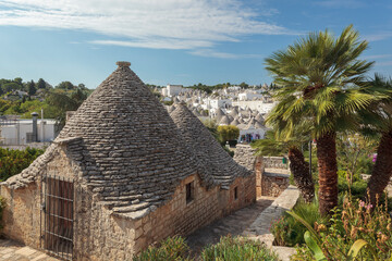 Fototapeta na wymiar Alberobello, Bari. Trulli, case con tetti conici in pietra.
