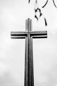 Low angle grayscale of  Shrine of Valor simple of Filipinos during World War II in Philippines