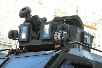Armored military vehicle capsule