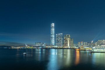 Obraz premium Night scenery of skyscraper, skyline and harbor of Hong Kong city