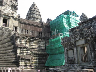 カンボジア、アンコールワットの内部。（修復工事中）
 Inside of Angkor Wat,...