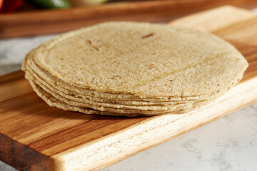 Tortillas de maíz amarillo, Corn tortillas.