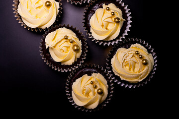 cup cake chocolate dark food