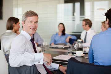 Obraz premium Business people sitting in meeting