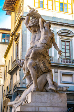 Statue Rape of Polyxena in Loggia dei Lanzi in Florence, Italy