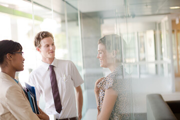 Obraz premium Business people talking in office