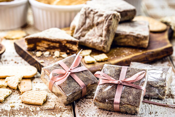 Brazilian sweet called Italian straw, stuffed and packaged for sale, small businesses and Brazilian confectionery