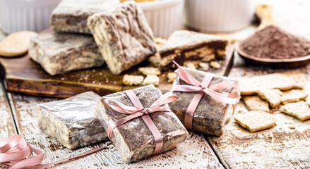 Brazilian sweet called Italian straw, stuffed and packaged for sale, small businesses and Brazilian confectionery