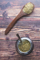 tradicional bebida caliente argentina llamada mate © damian