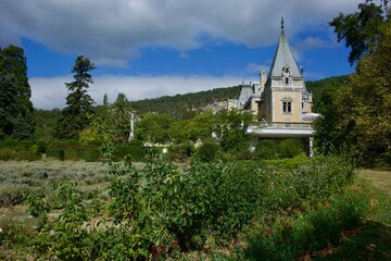 Fototapeta na wymiar View of the Masandra Palace, Yalta Crimea