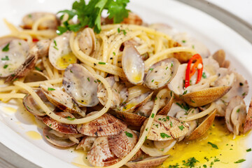 Spaghetti alle vongole, clam sauce pasta