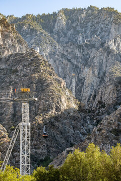 Ascending to mountains by Palm Springs Aerial Tramway