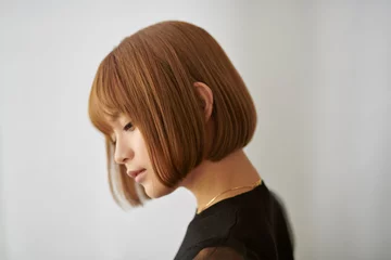 Fotobehang ショートヘアの女性 © One