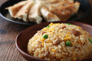 チャーハンと餃子と唐揚げ