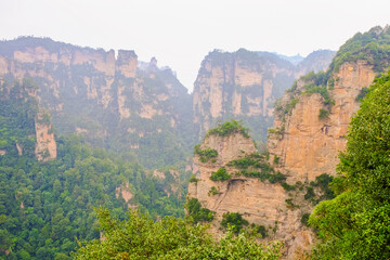 Fototapeta na wymiar AVATAR mountain, Zhangjiajie's National Forest Park