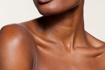Foto op Aluminium Studio close up of neck of beautiful woman © Elle Bramble/Cultura Creative