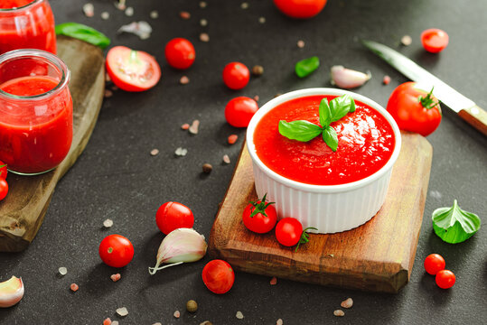 Tomato passata with basilium and garlic.