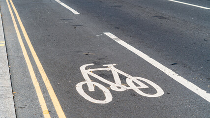 Obraz premium Bicycle lane sign in London city center