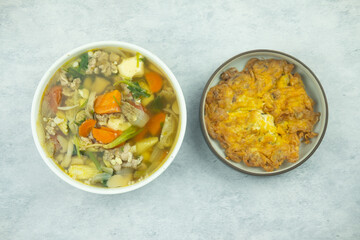 Minced pork omelette and clear clear vegetable soup