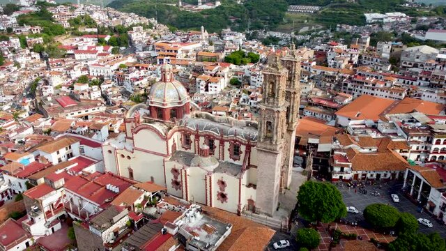 Taxco is a town in the state of Guerrero, famed for Spanish colonial architecture. Plaza Borda, the main square, is home to the landmark 18th-century Santa Prisca church, churrigueresque style.