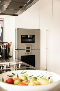 Domestic kitchen appliance with switches