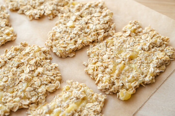 焼く前のバナナとオートミールのクッキー