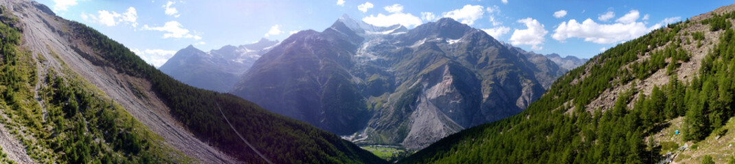 Wallis, Schweiz: Alpenpanorama am Weisshorn bei Randa