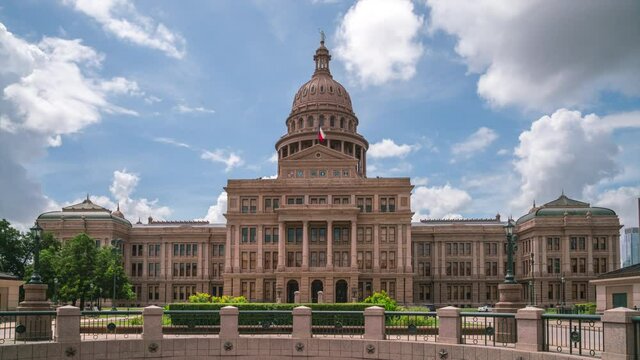 2021 Aug - Time Lapse of White Clouds passing Over the Texas State Capitol Building