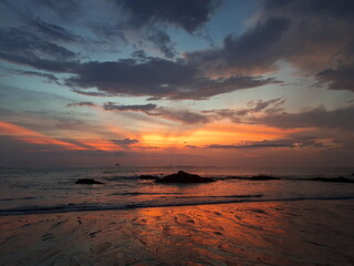 Fototapeta premium sunset at the beach khao lak