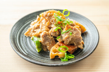 れんこんと鶏肉の味噌炒め