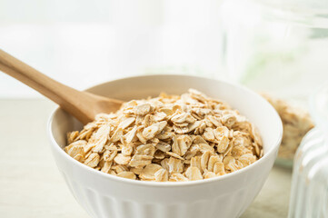 器に入ったロールドオーツ