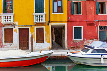Fototapeta na wymiar Canals in Venice