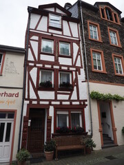 Obraz premium Bernkastel Kues - beliebtes Urlaubsziele an der Mosel