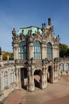 Dresden, Zwinger, Wallpavillon