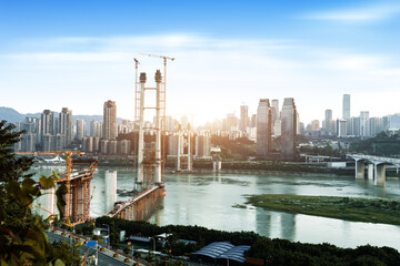 Fototapeta premium The bridge is being built across the Yangtze river in chongqing, China.