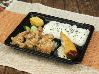 居酒屋の弁当