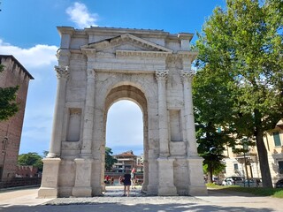 Fototapeta na wymiar Arco di verona