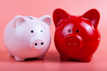 Red and pink piggy bank.