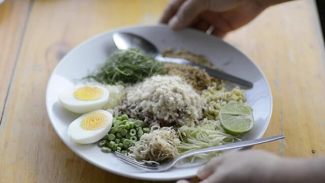 Spicy Rice Salad with Vegetable