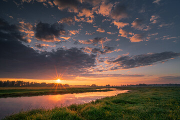 Masovian sunrise © Sawek