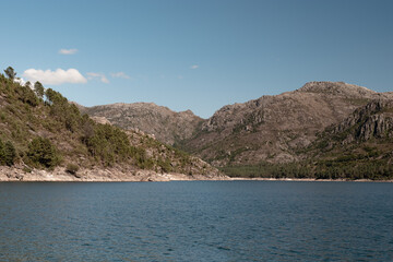 Fototapeta premium lake and mountains