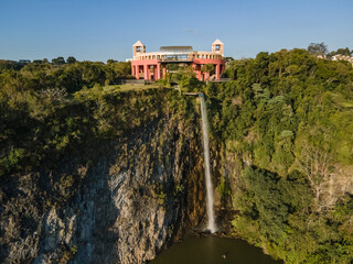 Parque Tangu&aacute;. Ponto tur&iacute;stico da cidade onde foi aproveitada uma pedreira abandonada para fazer este arrojado parque em Curitiba, Paran&aacute;, Brasil. 