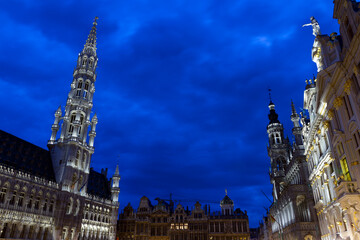 Fototapeta na wymiar The Grand Place the central square of Brussels with the Town Hall on a summer evening