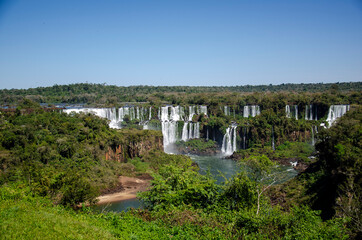 queda d'água em Fox do Iguaçu Brasil