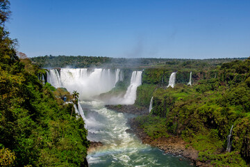 queda d'água em Fox do Iguaçu Brasil