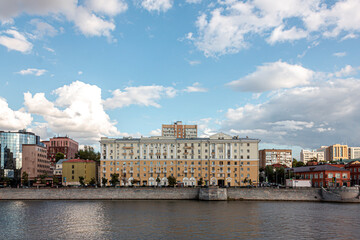 Fototapeta premium Residential building on the opposite bank of the Moscow river