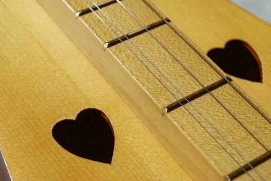 close up of dulcimer heart