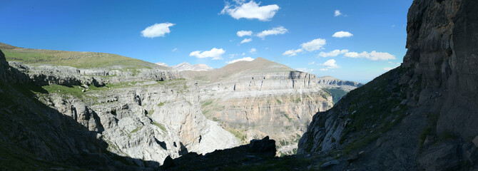 Faja de las Flores © bart47