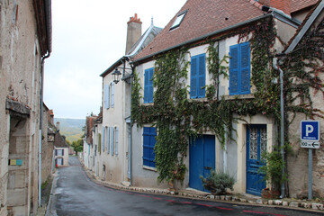 alley and houses in sancerre (france)