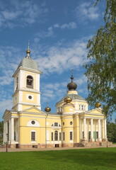 Fototapeta na wymiar Cathedral of the Assumption of the Blessed Virgin Mary in the old provincial town of Myshkin. 18 century